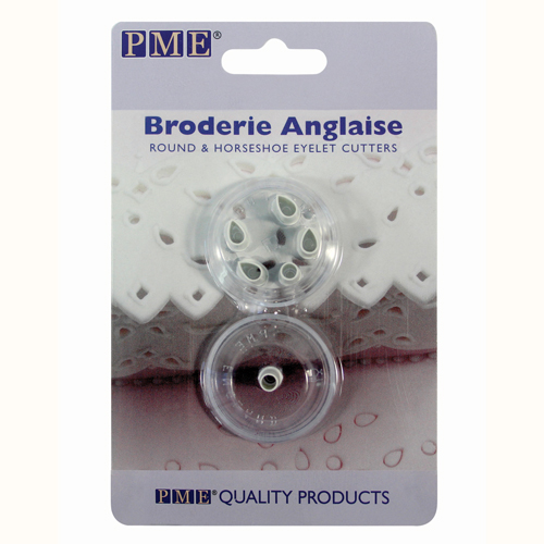  Foto: Tagliapasta SET 2 DECORI BRODERIE ANGLAISE "CERCHIO & FERRO DI CAVALLO"